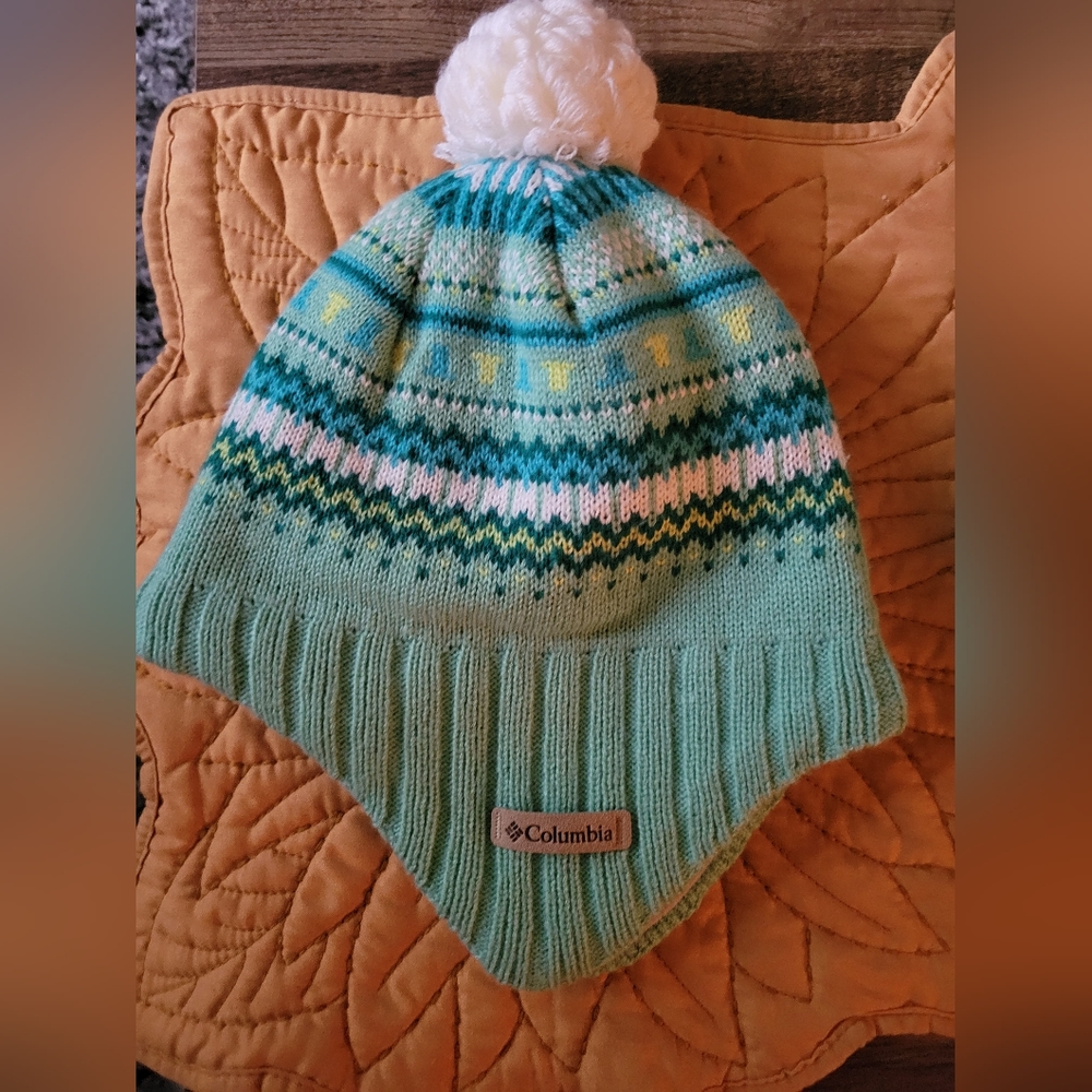 OS set of two youth Columbia beanie